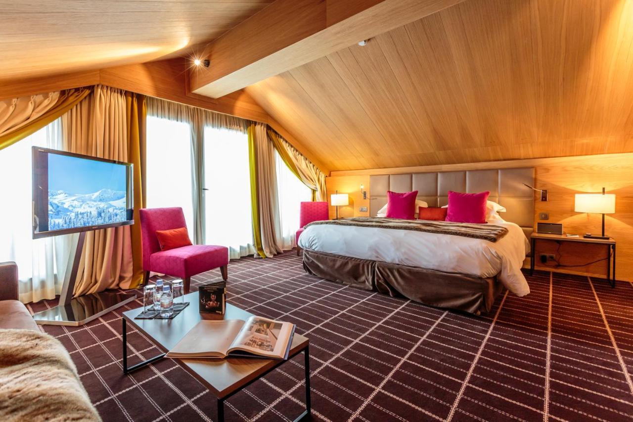 Hotel Le Savoy เมรีเบล ภายนอก รูปภาพ
